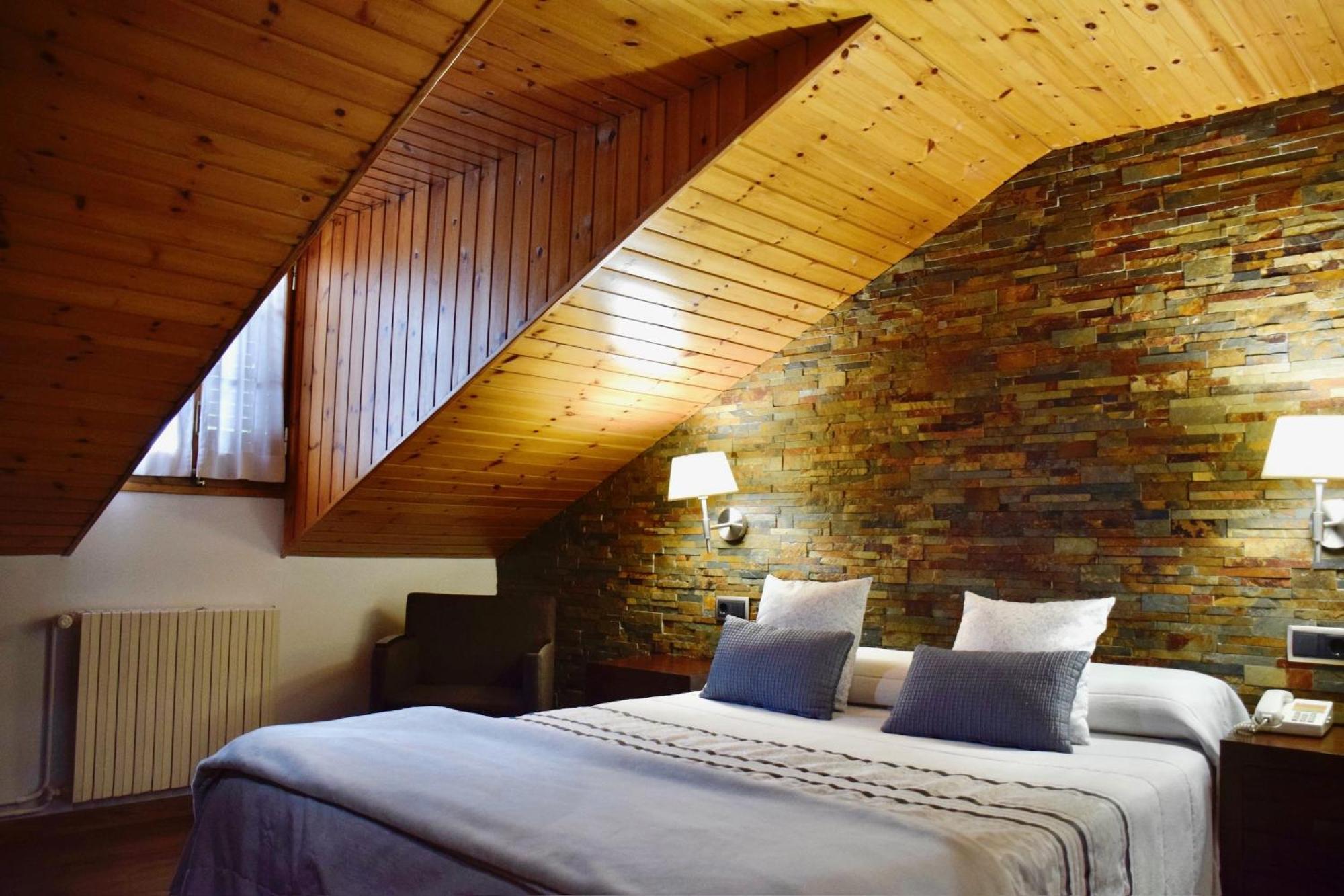 Hotel L'Auet 에리야바 외부 사진